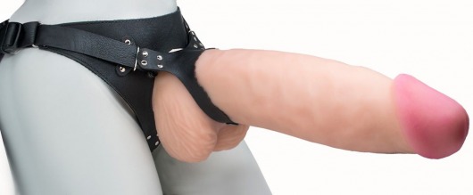 Телесный реалистичный фаллоимитатор на черных трусиках Real Big Strap-On - 34,5 см. - LOVETOY (А-Полимер) - купить с доставкой в Орехово-Зуево